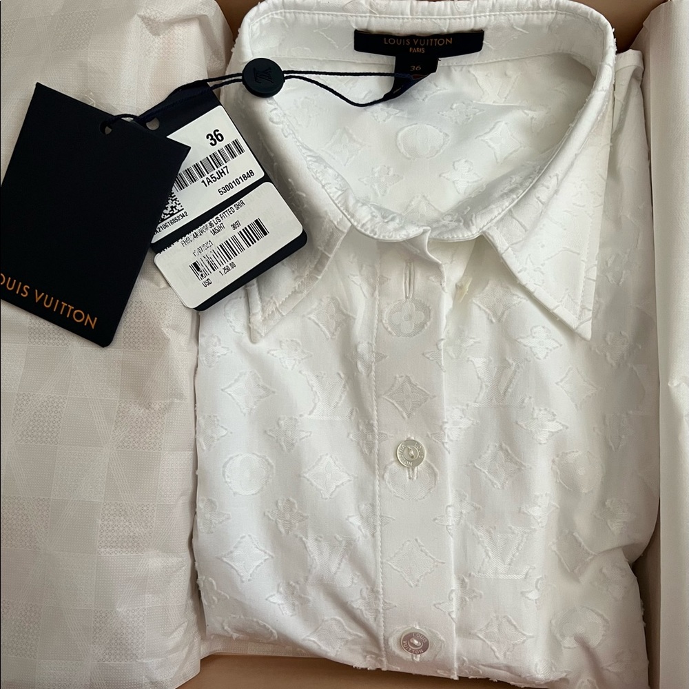 NWT Louis Vuitton Long Sleeve Fitted Shirt